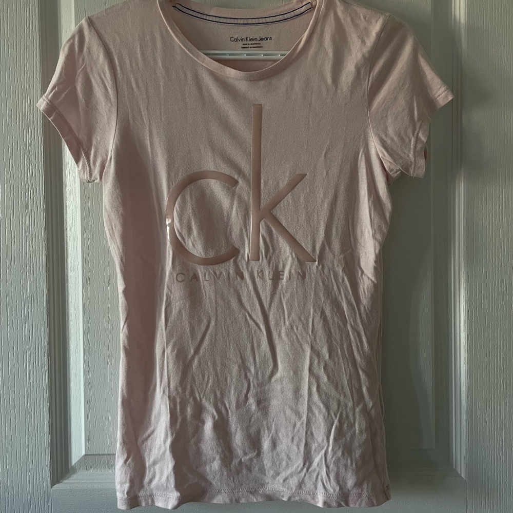 Calvin Klein tshirt